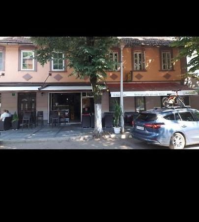 بيت شباب Restoran Ruza Jablanica المظهر الخارجي الصورة